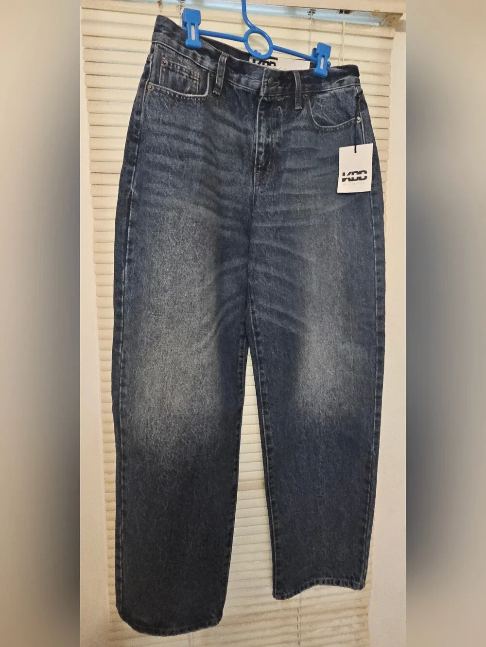 NWT KBB by KAHLANA Women's Mid-Rise Wide Barrel Leg Jean - Dark Wash Size 6 - Picture 3 of 7